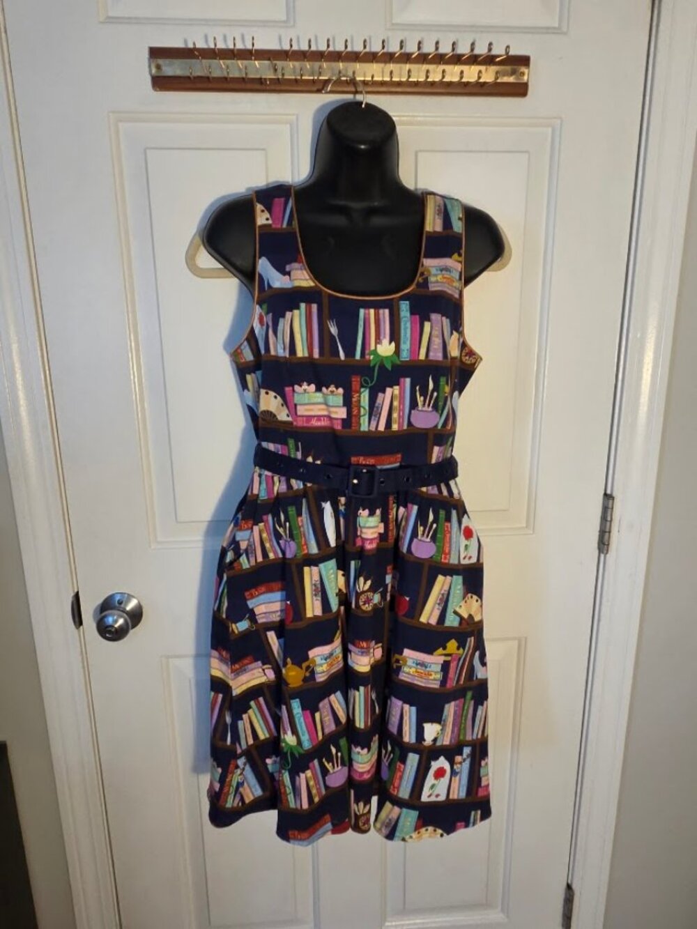 Stitch Shoppe by Loungefly Disney Princess Books Olivia Dress Medium M w/pockets